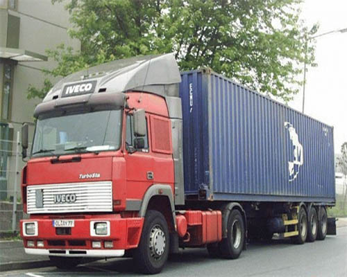 集裝箱拖車